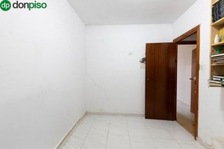 Chalet en venta en Iznalloz