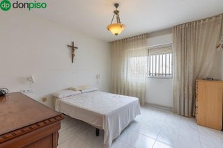 Chalet en venta en Iznalloz