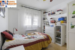 Casa adosada en venta en Zubia (La)