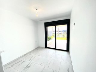 Casa adosada en venta en La Siesta - El Salado - Torreta en Torrevieja