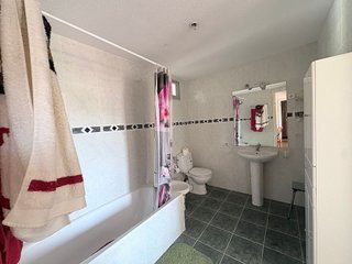 Piso en venta en Palos de Moguer en Madrid
