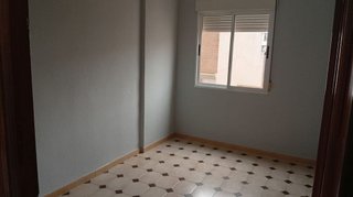 Piso en venta en Linares