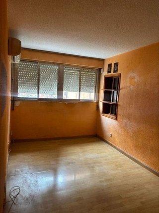 Piso en venta en Hellín en Madrid