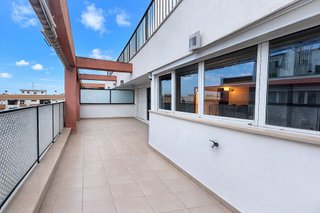 Dúplex en venta en San Ramón y Monte de Piedad en Xirivella