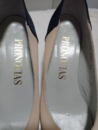 Zapatos Pronovias Talla 37 Beige/Negro.Piel