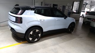Volvo EX30 2024