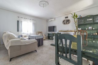 Chalet en venta en Carmona