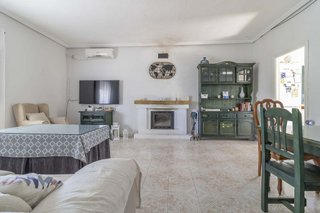 Chalet en venta en Carmona