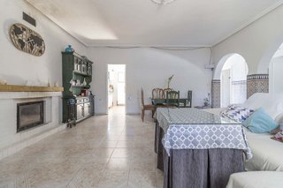 Chalet en venta en Carmona