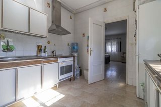 Chalet en venta en Carmona