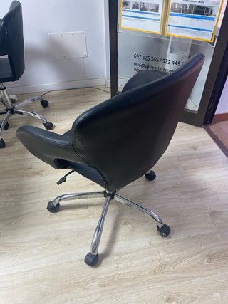 Sedie da ufficio nere girevoli e fisse