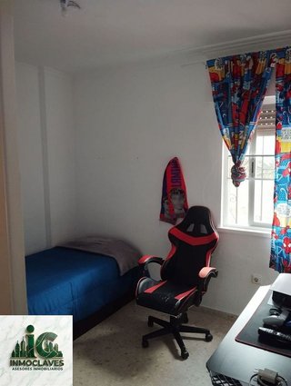 Casa adosada en venta en La Granja-La Colina-Los Pastores en Algeciras