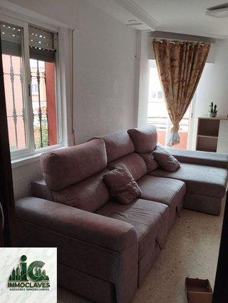 Casa adosada en venta en La Granja-La Colina-Los Pastores en Algeciras