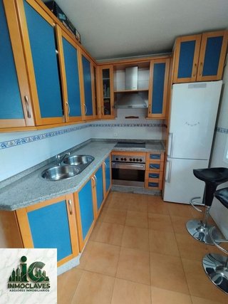 Casa adosada en venta en La Granja-La Colina-Los Pastores en Algeciras