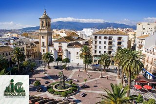 Casa adosada en venta en La Granja-La Colina-Los Pastores en Algeciras