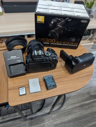 Nikon D5300 Kit Completo + Accesorios
