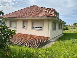 Chalet en venta en Betanzos