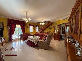 Chalet en venta en Ctra de Sevilla - Ronda sur en Badajoz