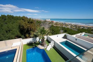 Casa adosada en venta en Torrelamata - La Mata en Torrevieja