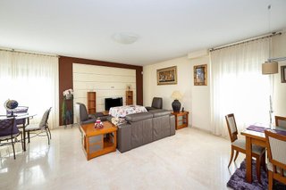 Chalet en venta en Zubia (La)