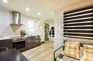 Piso en venta en El Raval en Barcelona