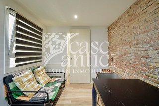 Piso en venta en El Raval en Barcelona