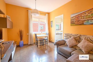 Piso en venta en La Bordeta en Barcelona
