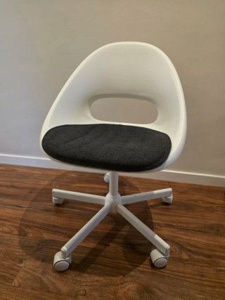 Silla Ikea Loberget Negra y Blanca