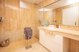 Piso en venta en Elviria en Marbella