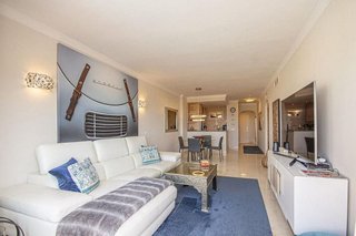 Piso en venta en Elviria en Marbella