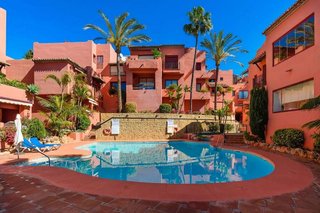 Piso en venta en Elviria en Marbella