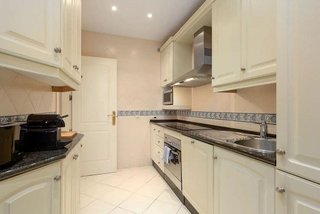 Piso en venta en Elviria en Marbella