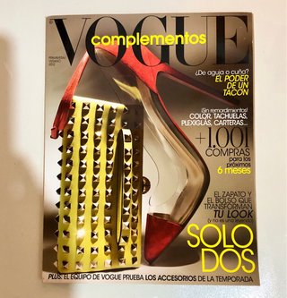 Lote revistas Vogue complementos 22 y belleza 48