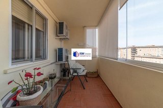 Piso en venta en Colores - Entreparques en Sevilla