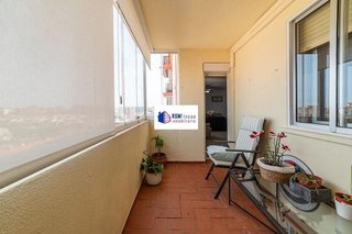 Piso en venta en Colores - Entreparques en Sevilla