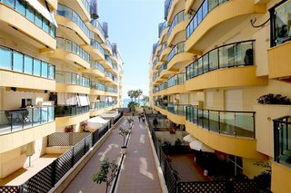 Piso en venta en Puerto - Plaza de Toros en Estepona