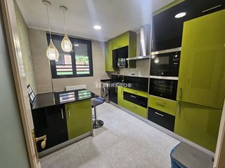 Piso en venta en Portillejo - Valdegastea en Logroño
