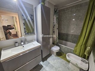 Piso en venta en Portillejo - Valdegastea en Logroño