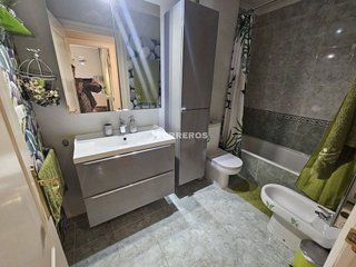 Piso en venta en Portillejo - Valdegastea en Logroño