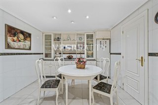 Piso en venta en Benalúa en Alicante