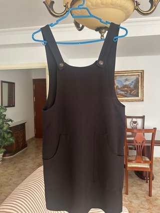 Pichi / Vestido Corto Negro Minimalista