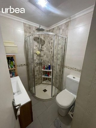 Piso en venta en Parque Victoria Eugenia en Málaga