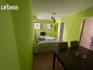 Piso en venta en Parque Victoria Eugenia en Málaga