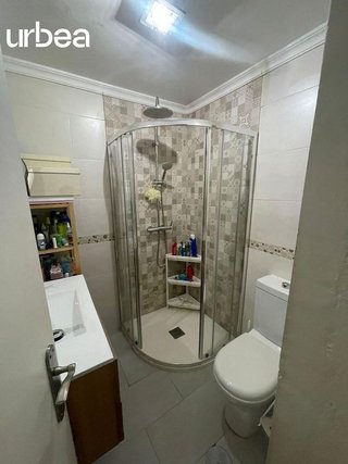 Piso en venta en Parque Victoria Eugenia en Málaga