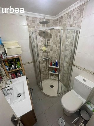 Piso en venta en Parque Victoria Eugenia en Málaga