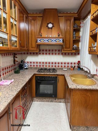 Piso en venta en Zona de Cueva de Menga en Antequera