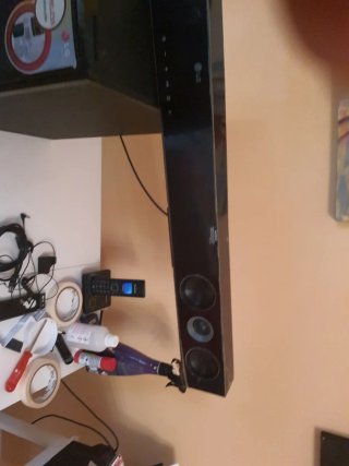Barra de Sonido LG 300W