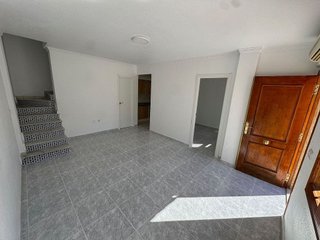 Casa adosada en venta en Nueva Torrevieja - Aguas Nuevas en Torrevieja