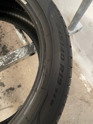 4x 245/40 R19 94W Pirelli Pzero PZ4