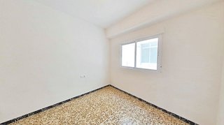 Piso en alquiler en Carolinas Bajas en Alicante